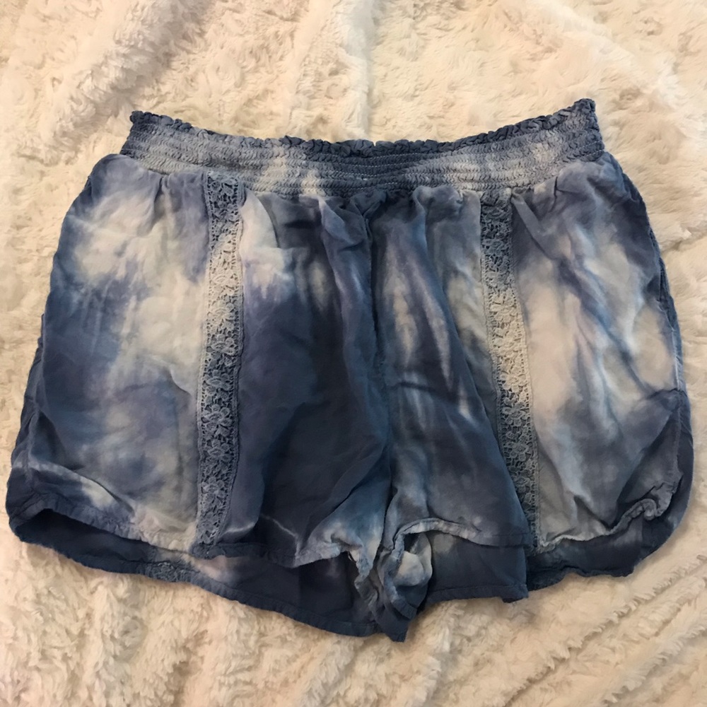 Blue and white flow shorts